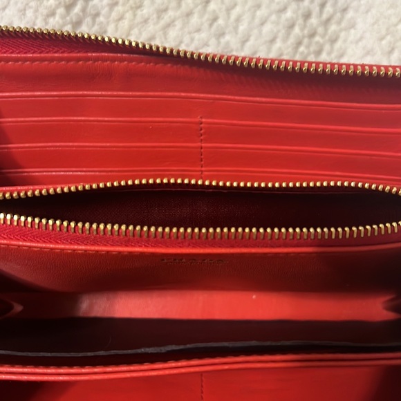 Prada red wallet - Picture 3 of 8